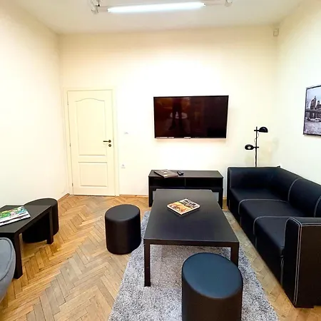 Big & Cozy Central Apartment *