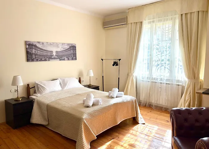 Big & Cozy Central Apartment Διαμέρισμα Σόφια