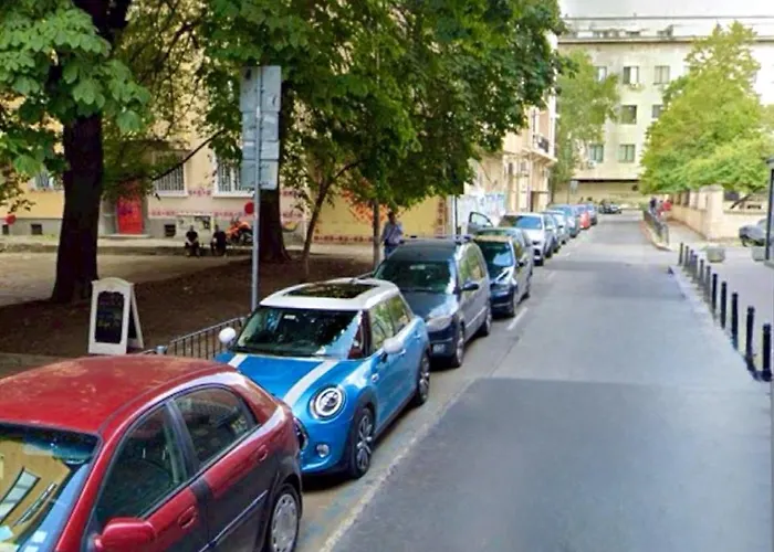 Big & Cozy Central Apartment Διαμέρισμα Σόφια