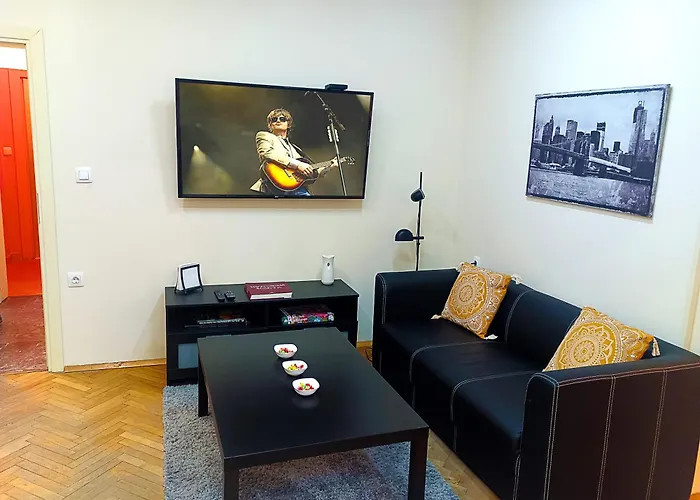 Big & Cozy * София